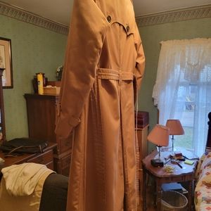 Vintage 70's Misty Haurbor trench